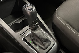 punainen Skoda Fabia 2018 kuva 22.