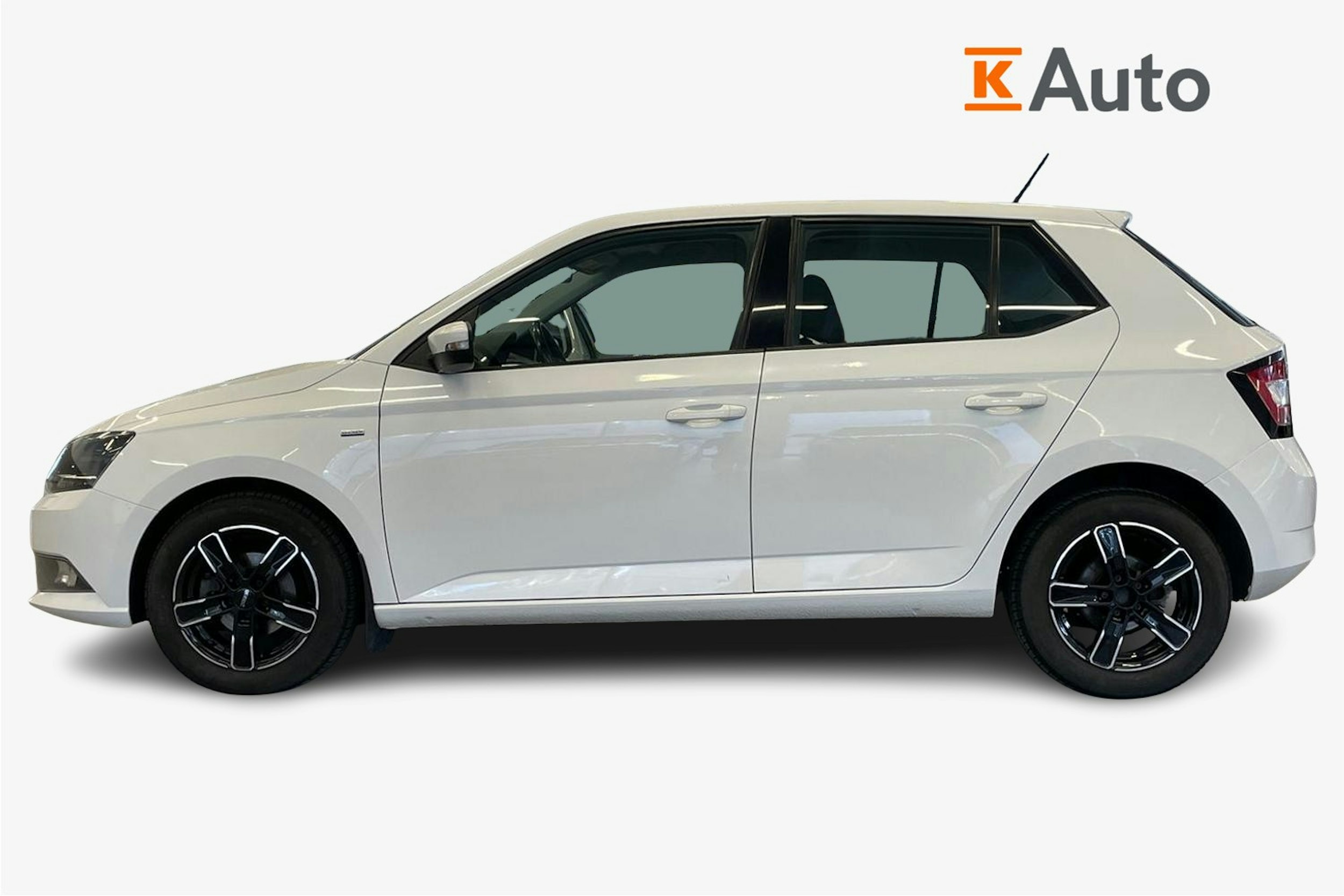 valkoinen Skoda Fabia 2018 kuva 6.