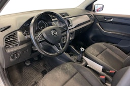 valkoinen Skoda Fabia 2018 kuva 7.