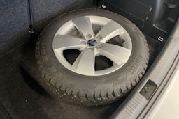 valkoinen Skoda Fabia 2018 kuva 11.
