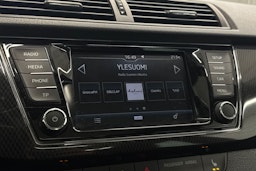 Valkoinen Skoda FABIA 2018 kuva 23.