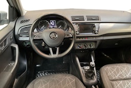 harmaa Skoda Fabia 2018 kuva 7.
