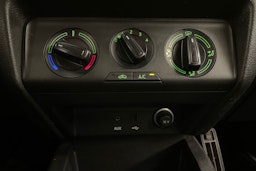 harmaa Skoda Fabia 2018 kuva 18.