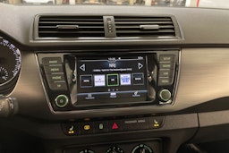 harmaa Skoda Fabia 2018 kuva 19.