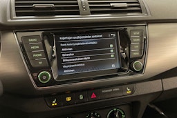 harmaa Skoda Fabia 2018 kuva 21.