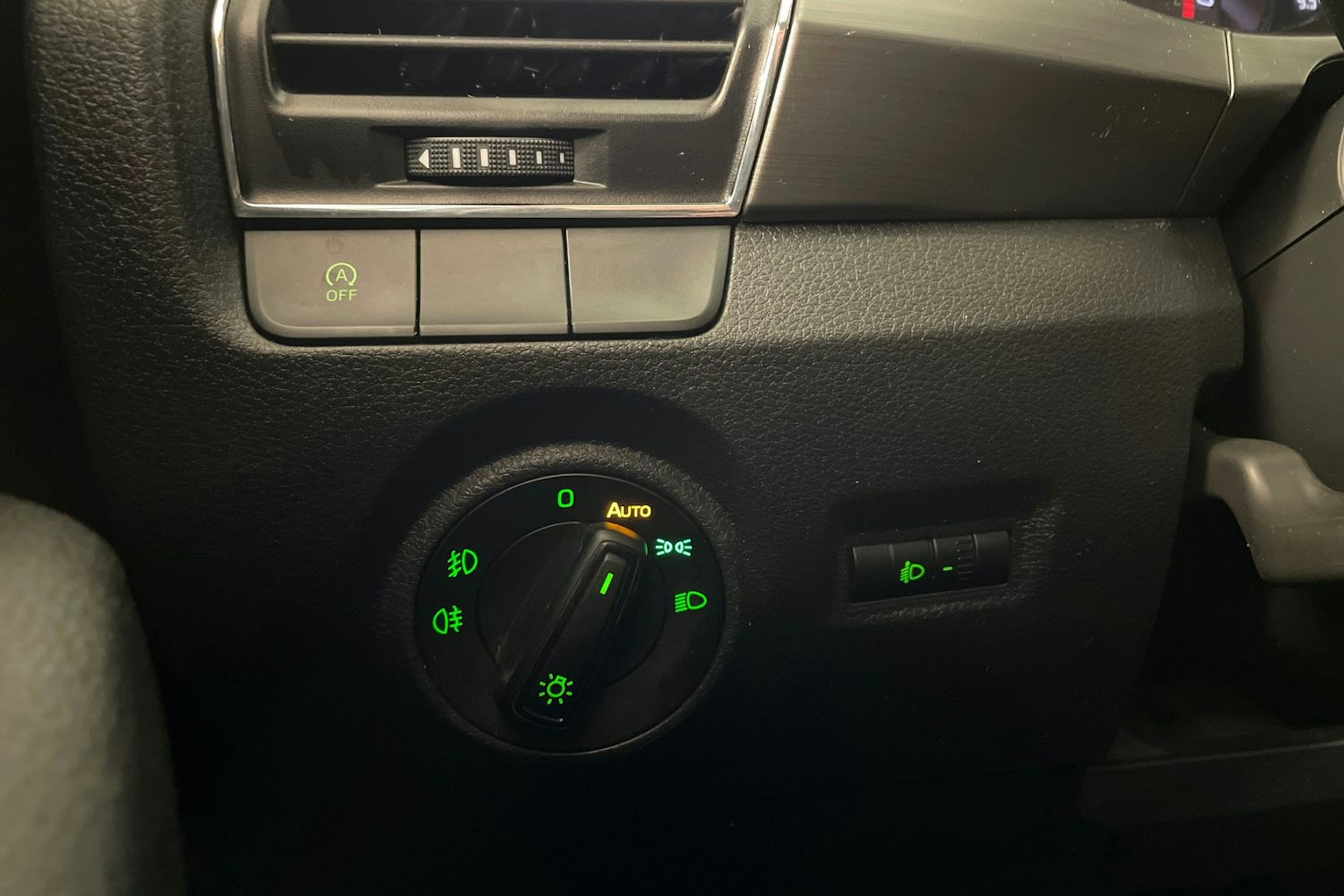 harmaa Skoda Fabia 2018 kuva 25.