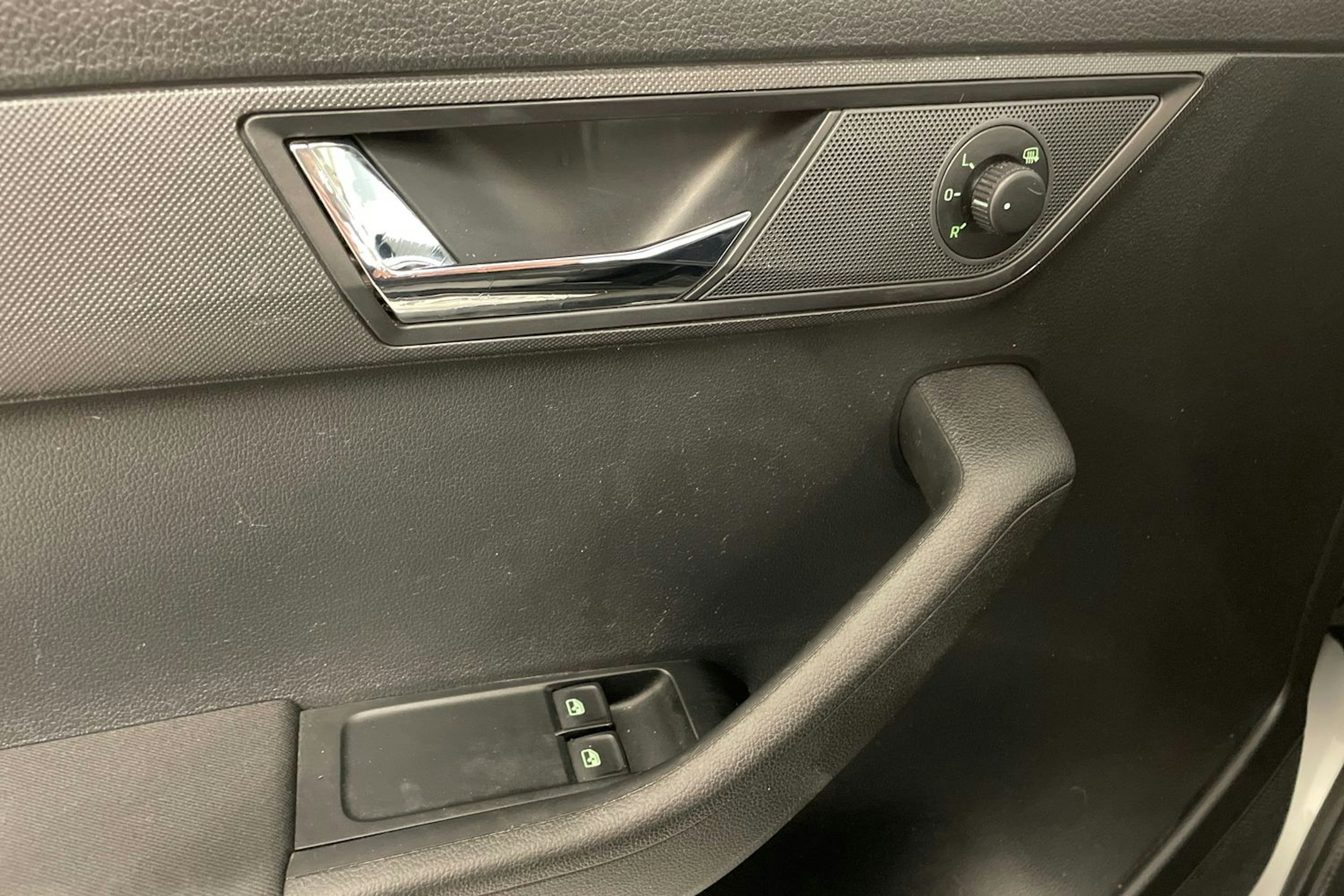 harmaa Skoda Fabia 2018 kuva 26.