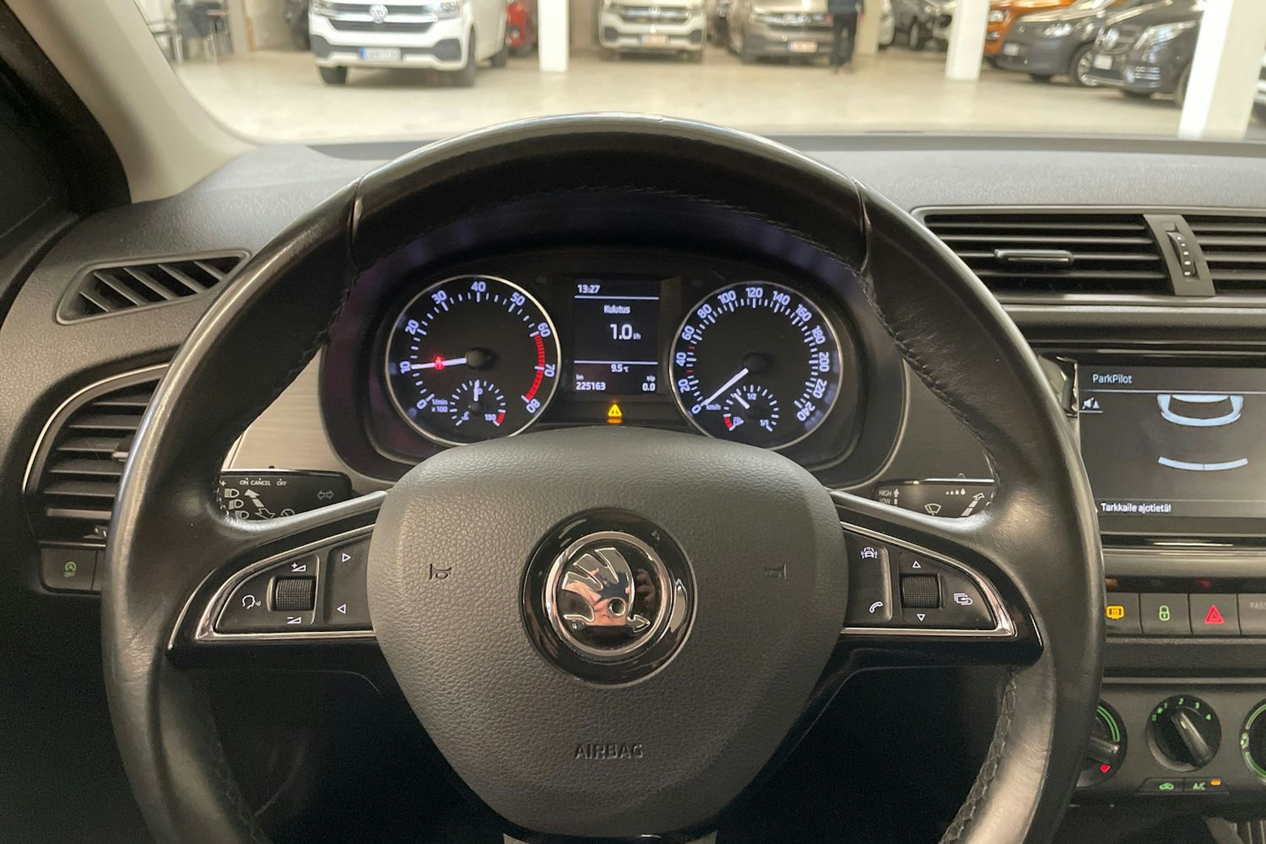 harmaa Skoda Fabia 2018 kuva 28.