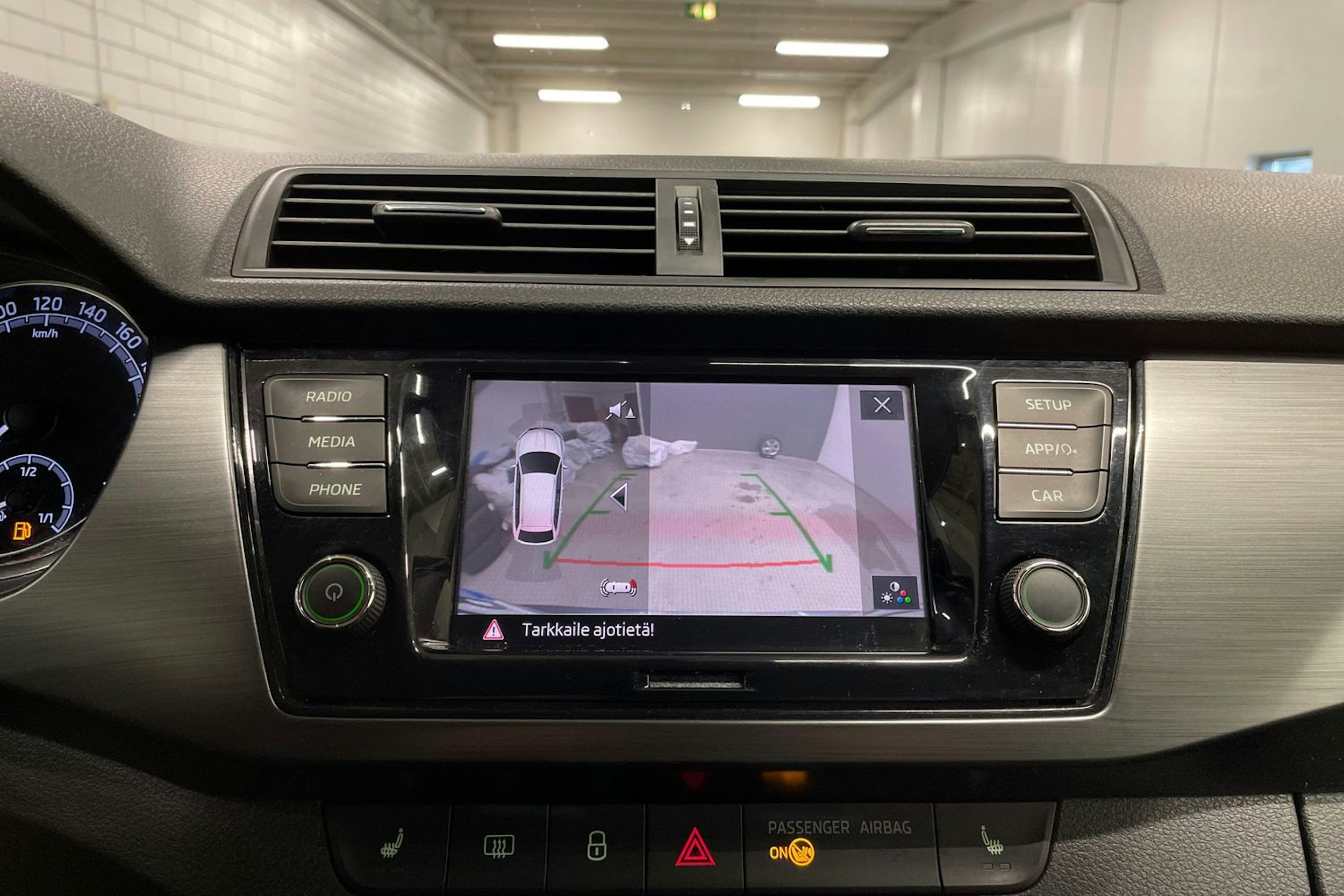 harmaa Skoda Fabia 2019 kuva 18.