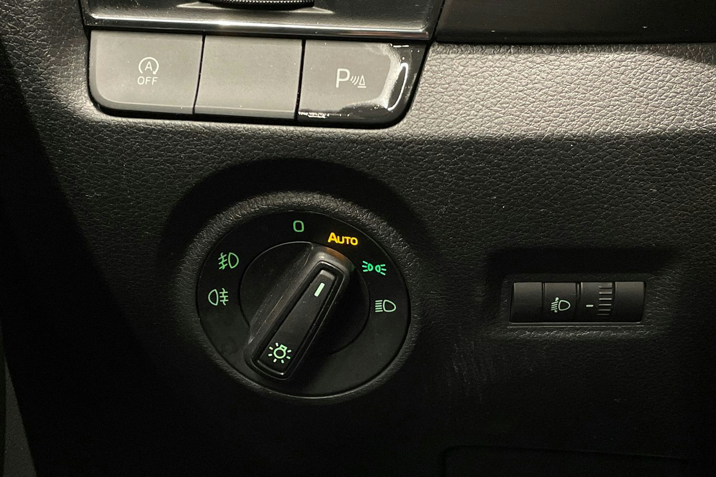 harmaa Skoda Fabia 2019 kuva 20.