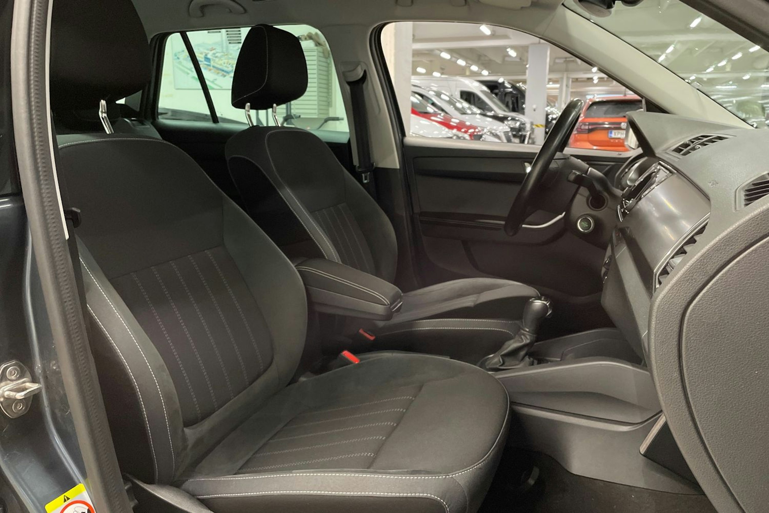 harmaa Skoda Fabia 2019 kuva 24.
