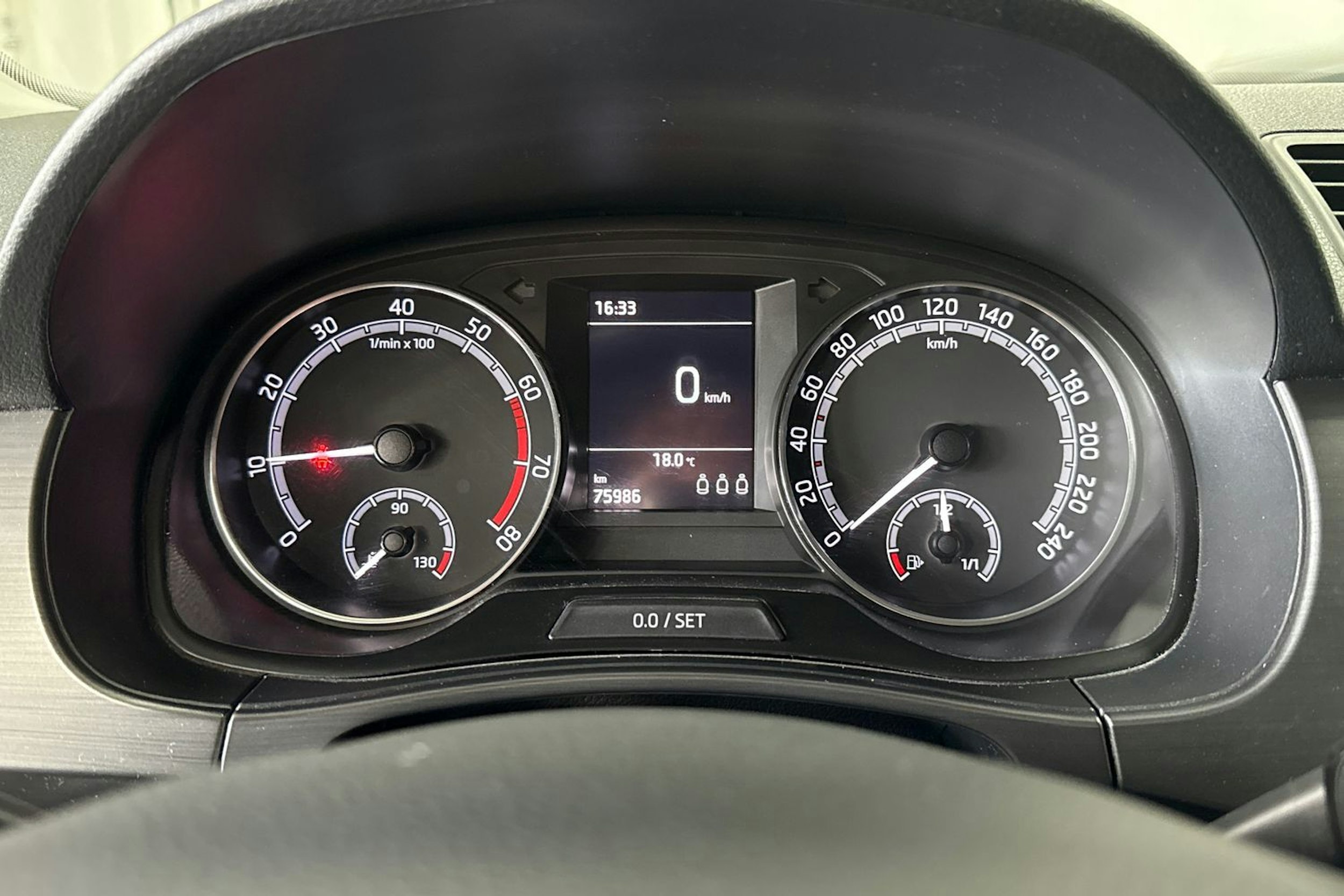 harmaa Skoda Fabia 2019 kuva 17.