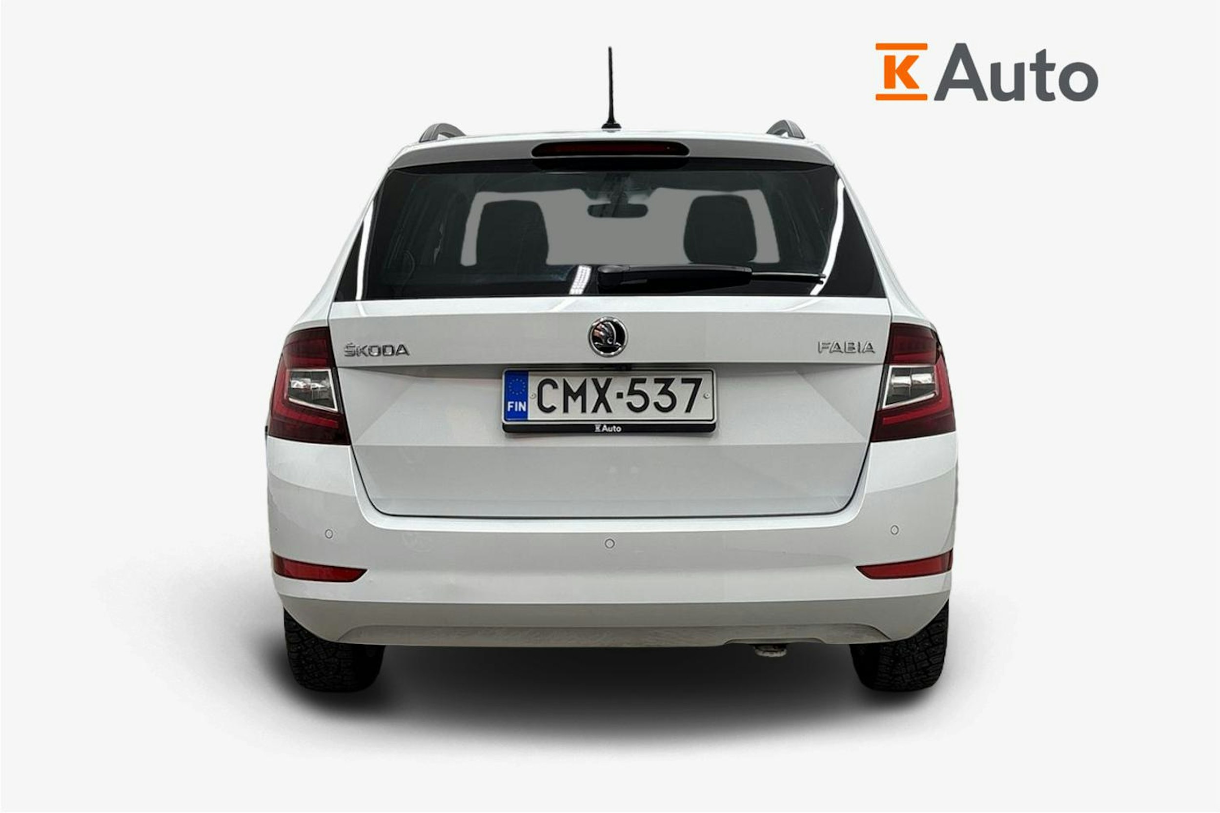 valkoinen Skoda Fabia 2019 kuva 3.