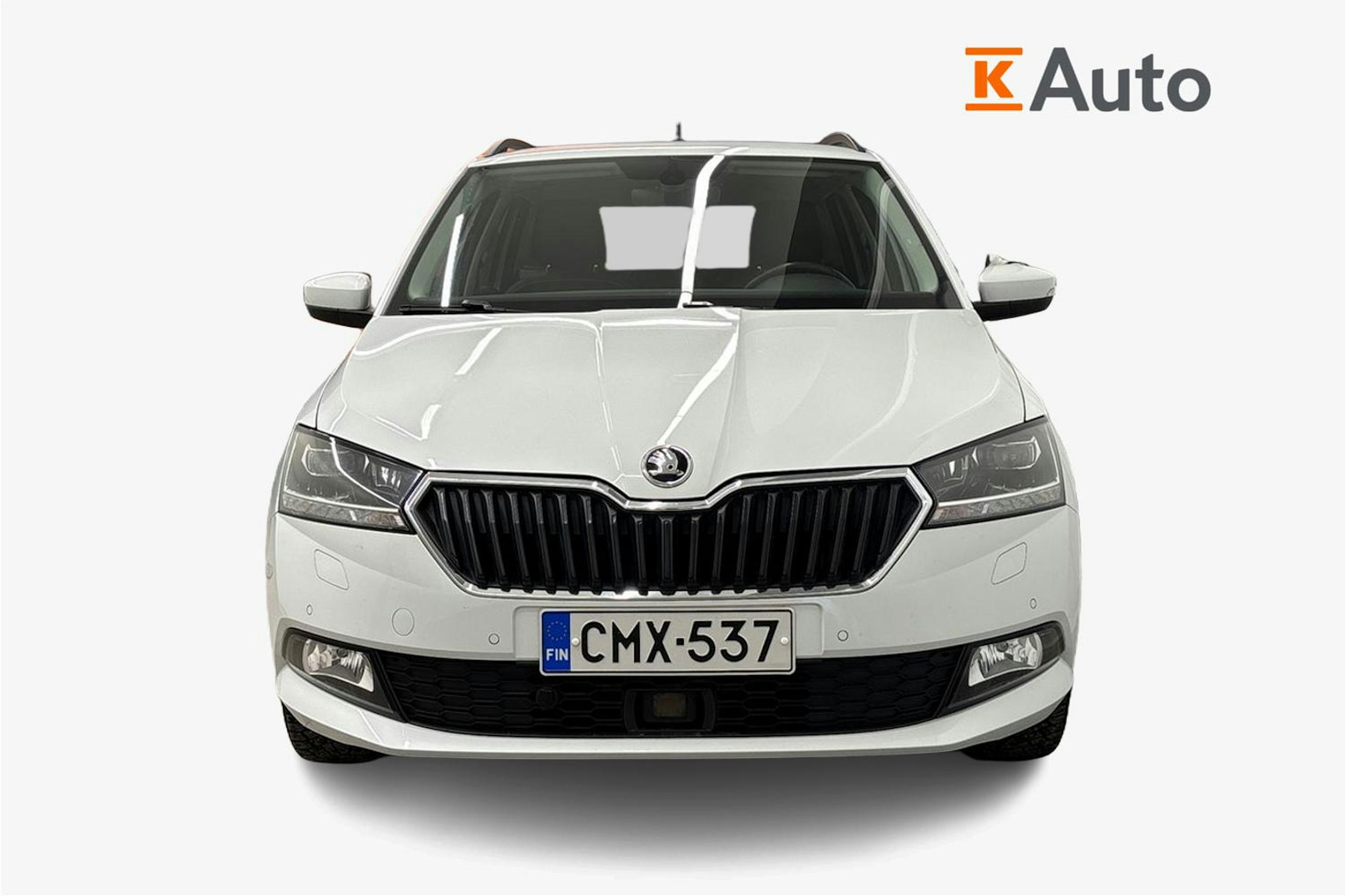 valkoinen Skoda Fabia 2019 kuva 5.