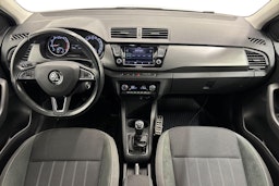 valkoinen Skoda Fabia 2019 kuva 9.