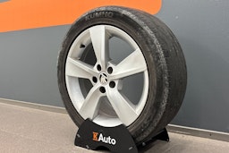 valkoinen Skoda Fabia 2019 kuva 13.