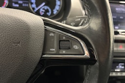 valkoinen Skoda Fabia 2019 kuva 17.