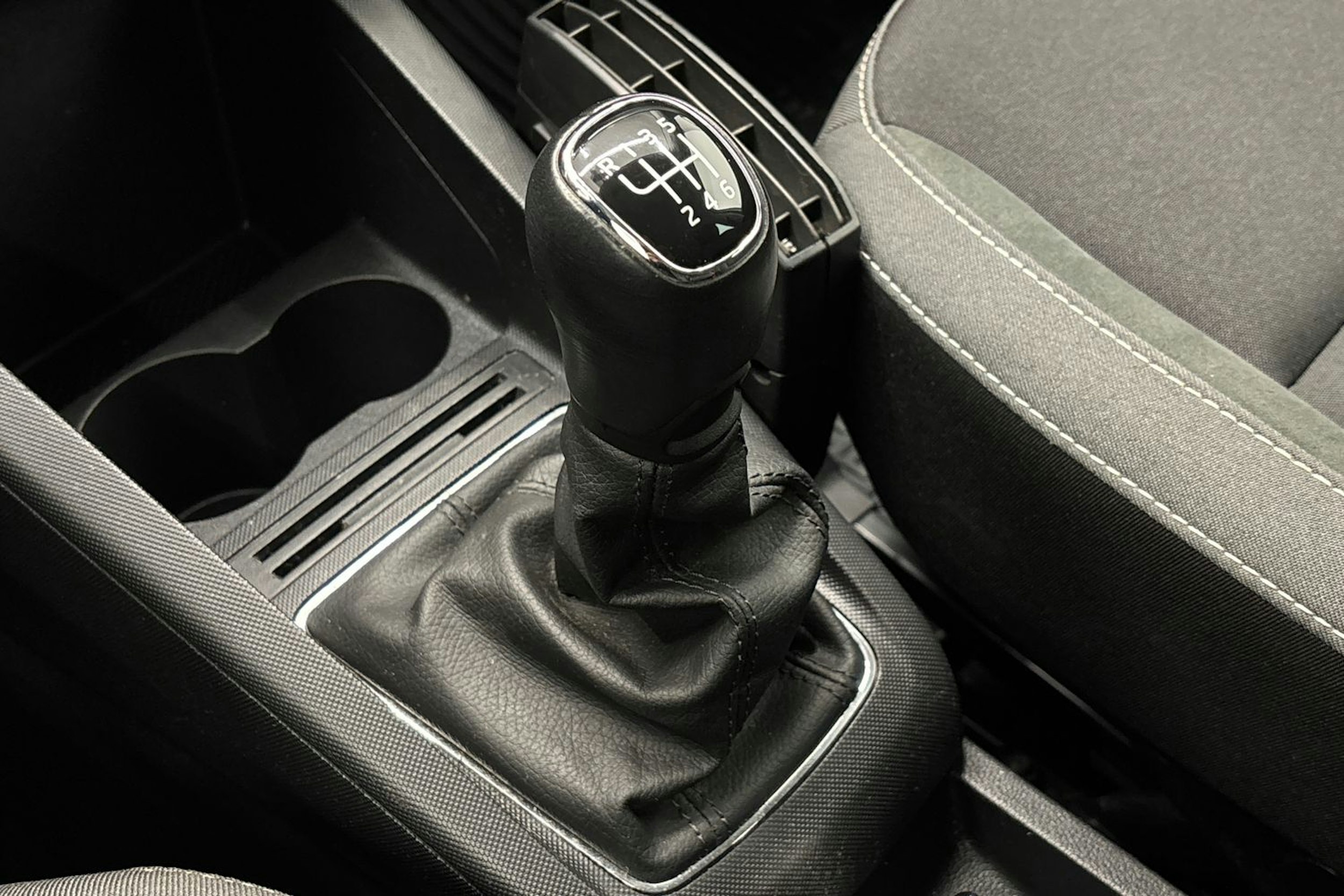 valkoinen Skoda Fabia 2019 kuva 21.