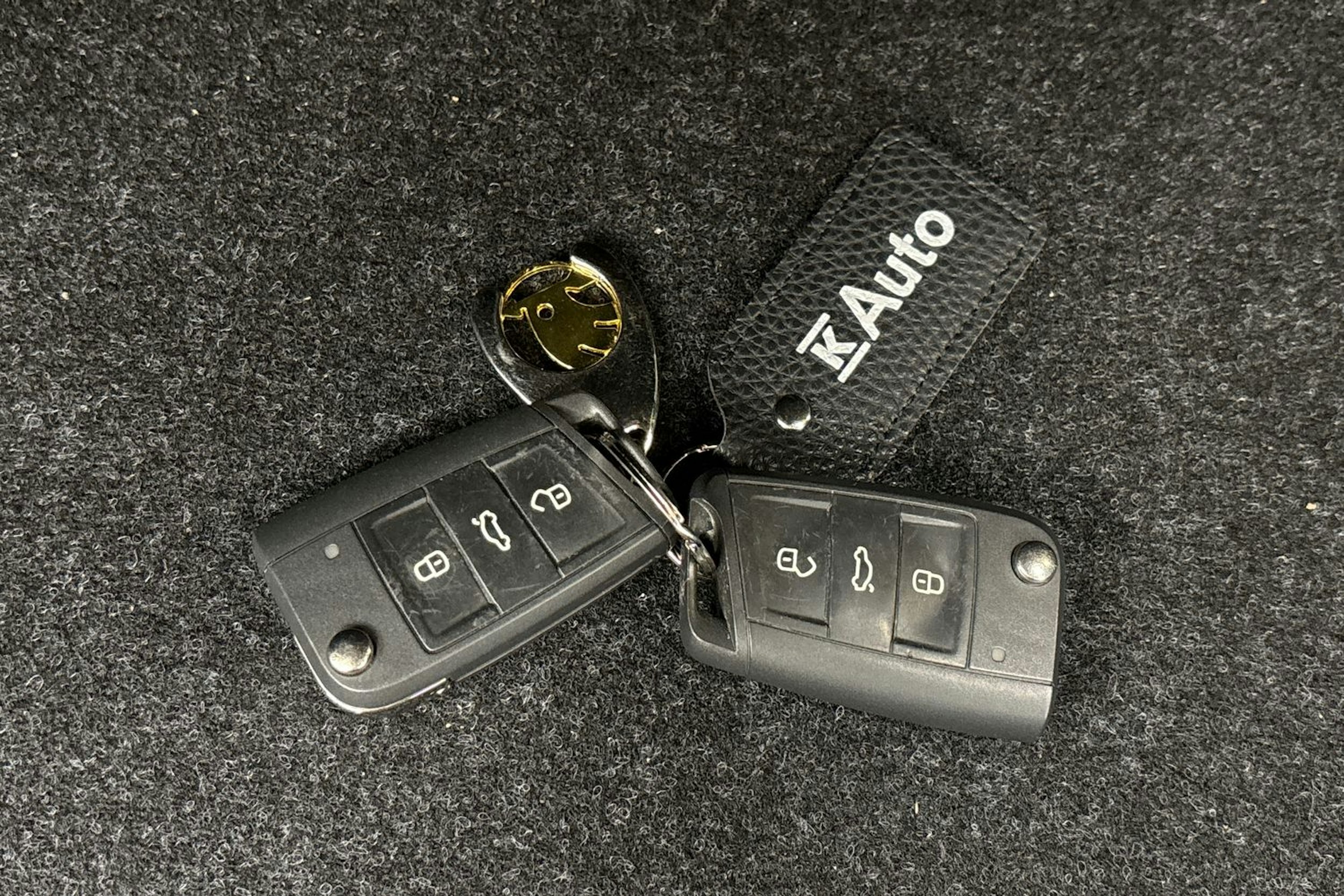 valkoinen Skoda Fabia 2019 kuva 23.