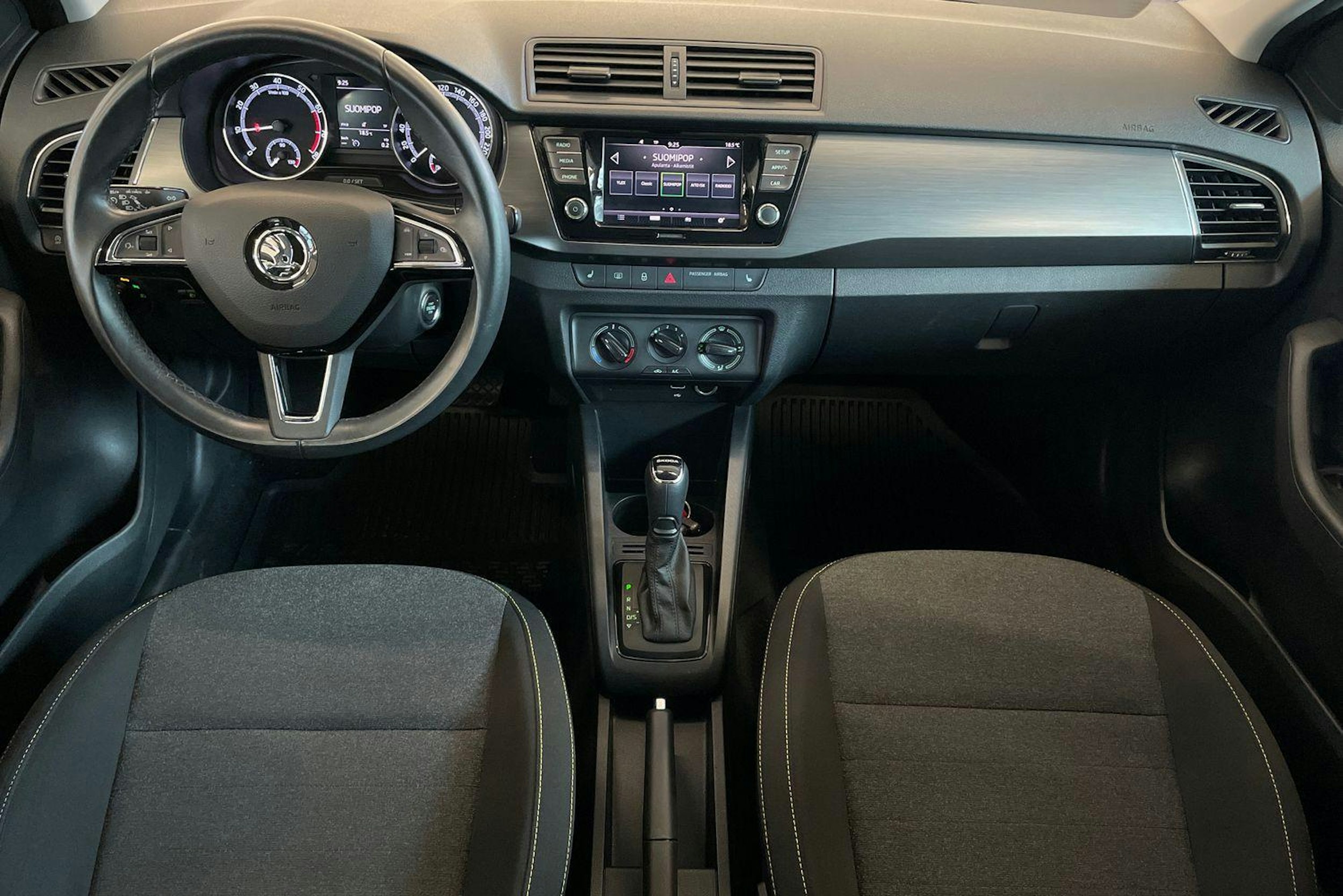 Musta Skoda FABIA 2019 kuva 9.