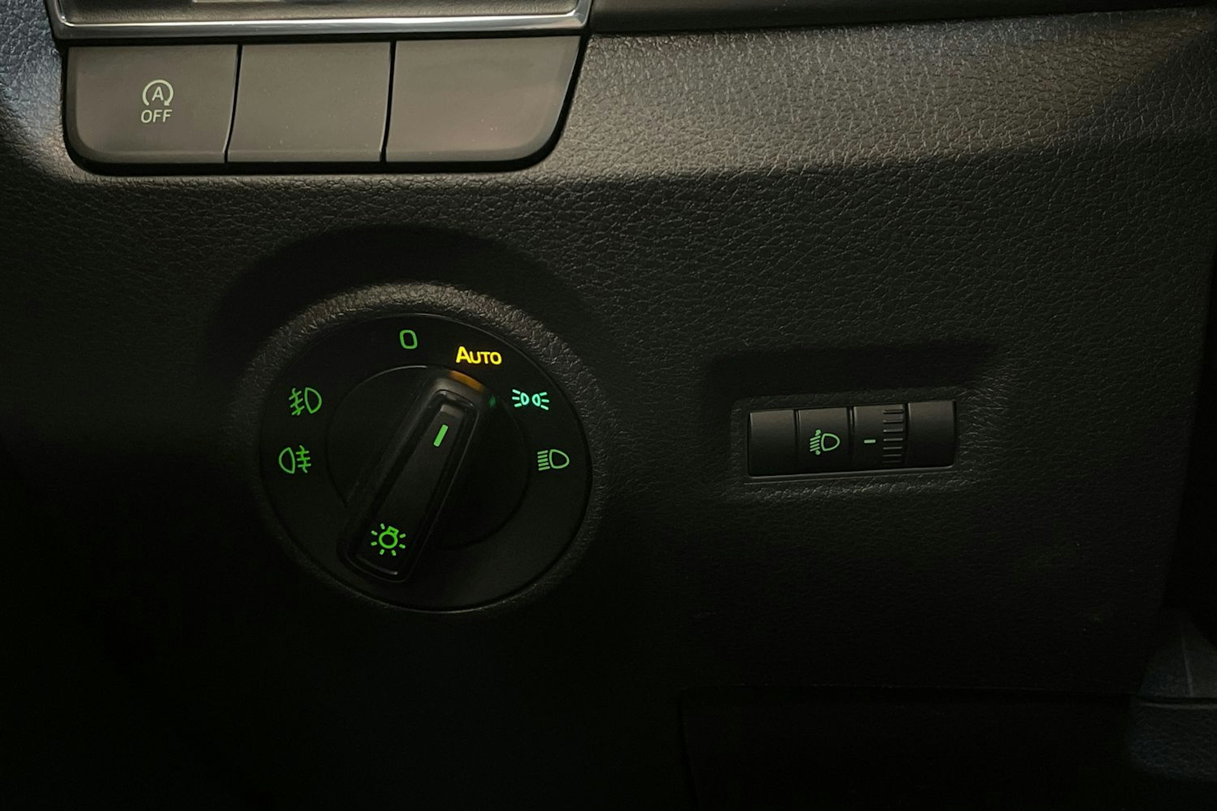 Musta Skoda FABIA 2019 kuva 21.
