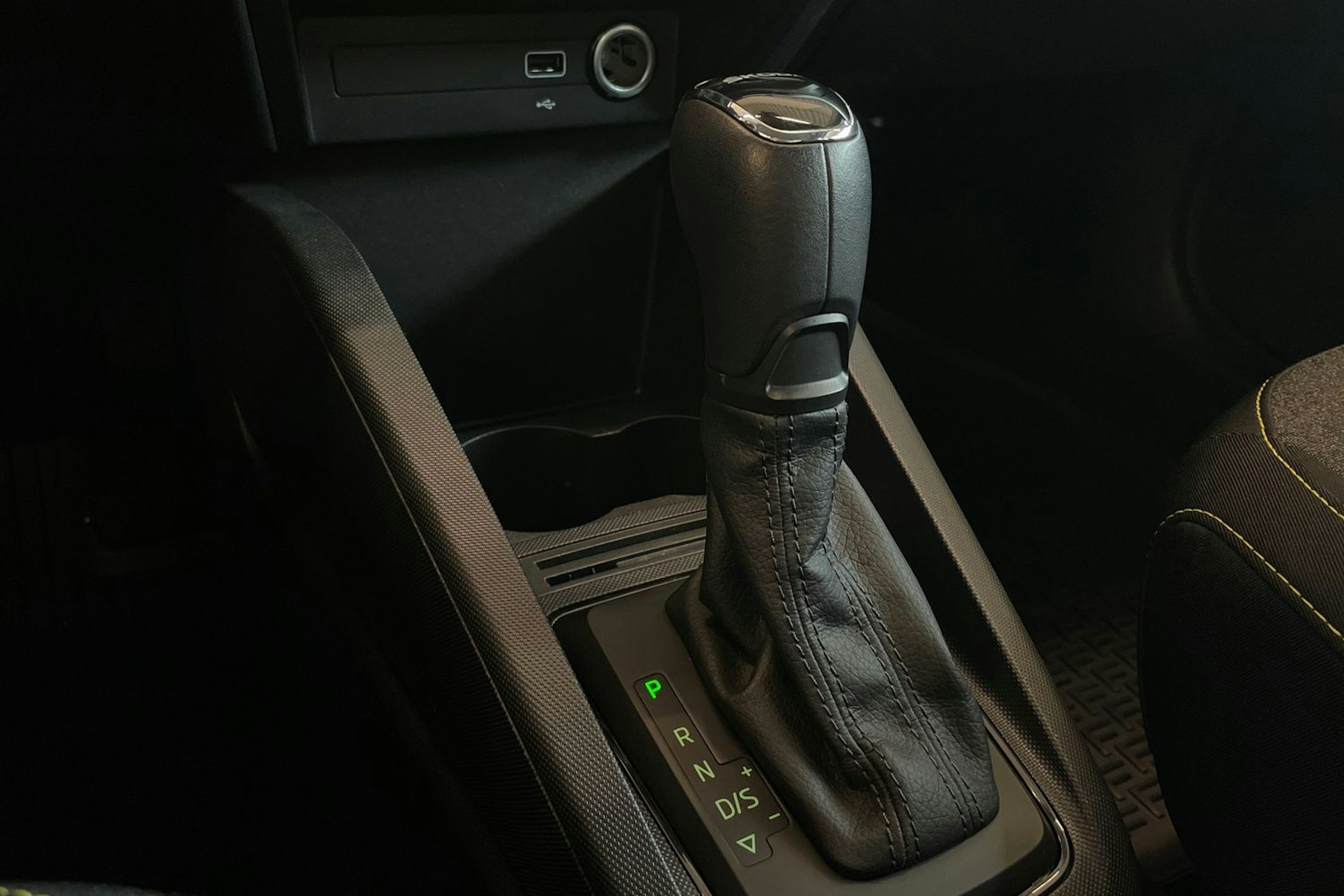 Musta Skoda FABIA 2019 kuva 22.