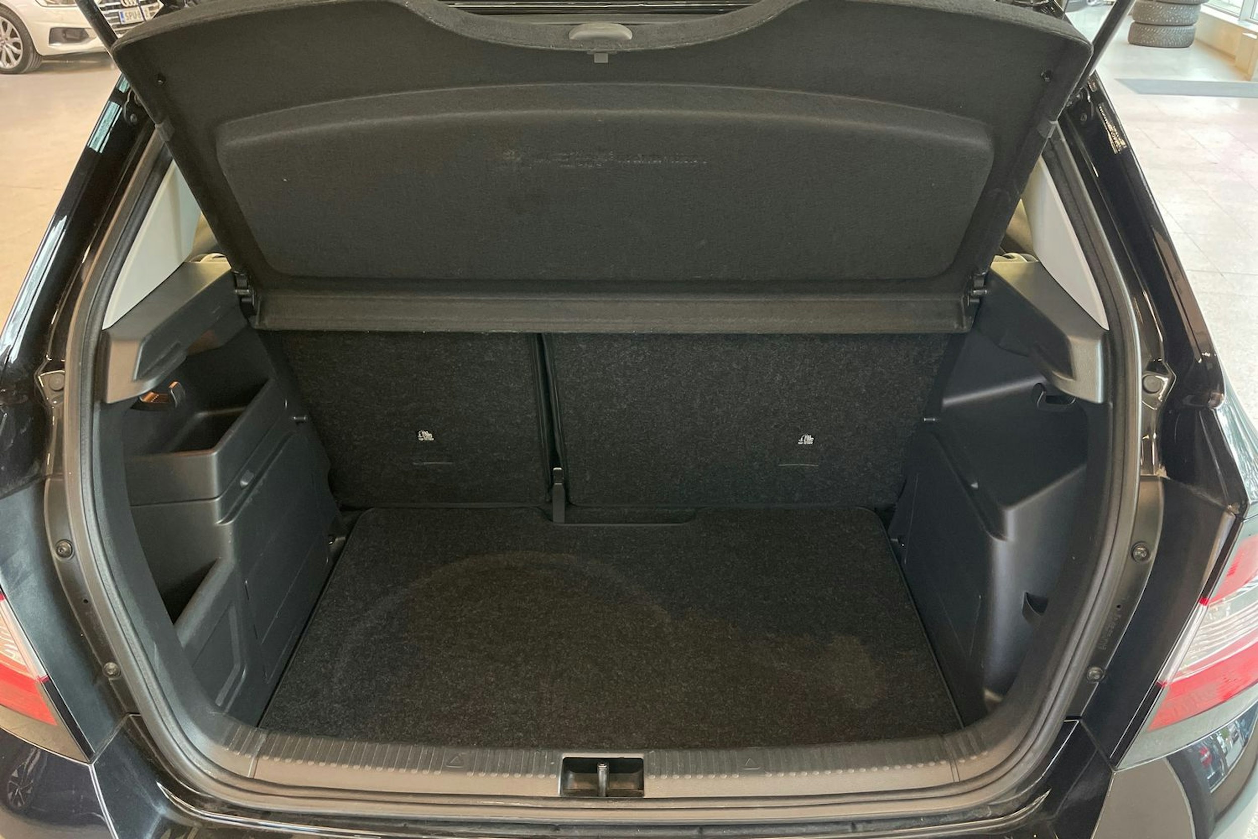 Musta Skoda FABIA 2019 kuva 28.
