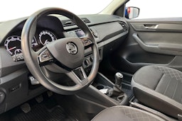sininen Skoda Fabia 2019 kuva 6.