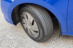sininen Skoda Fabia 2019 kuva 10.