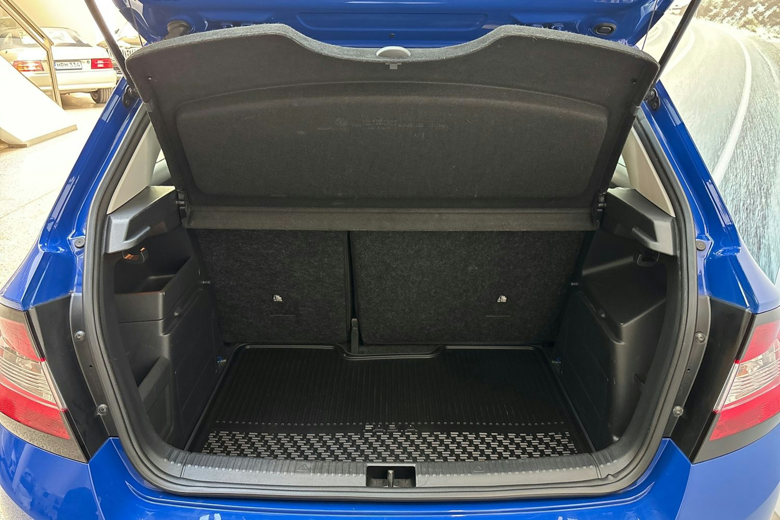 sininen Skoda Fabia 2019 kuva 11.