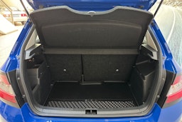 sininen Skoda Fabia 2019 kuva 11.