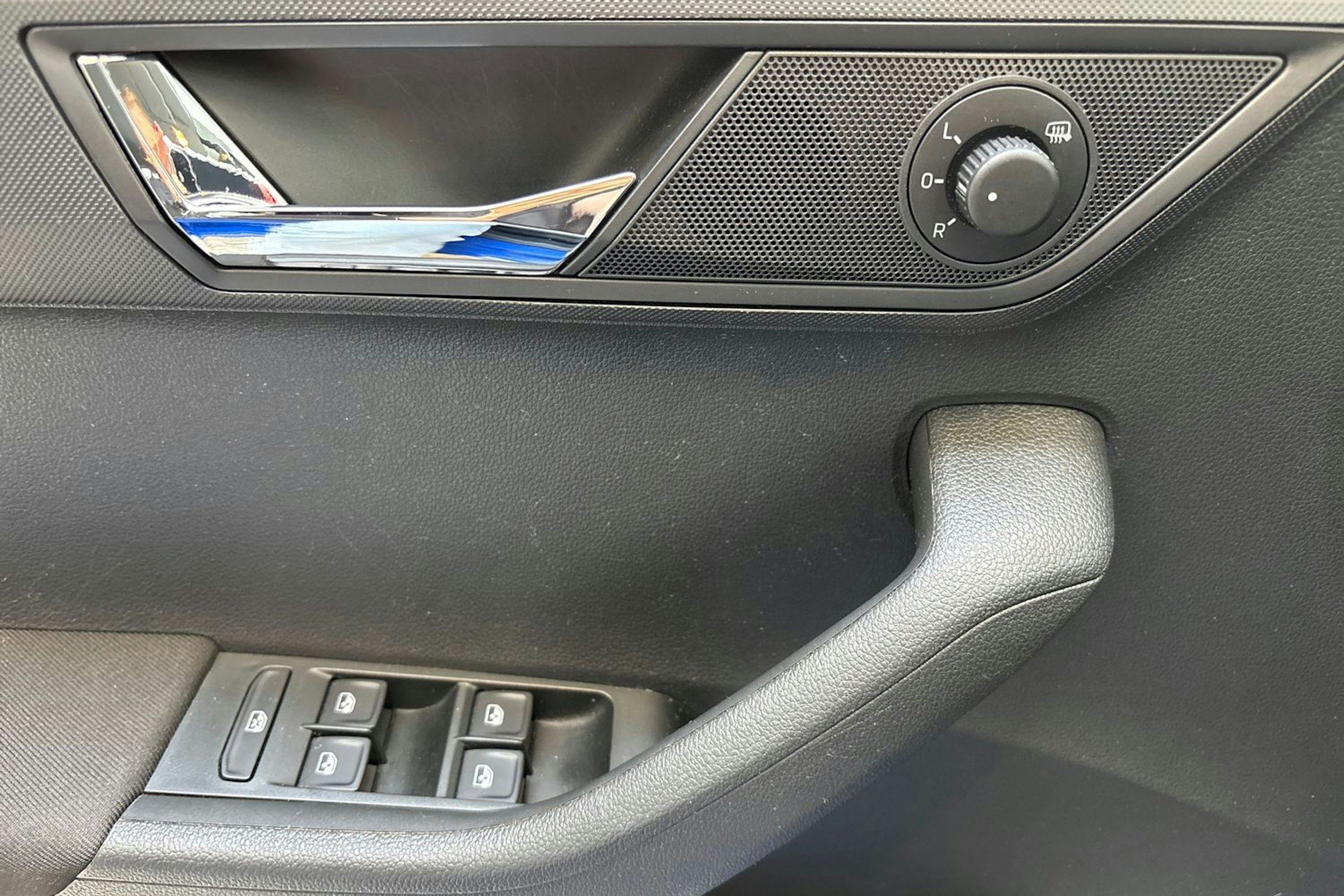sininen Skoda Fabia 2019 kuva 13.