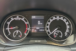sininen Skoda Fabia 2019 kuva 18.
