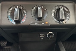 sininen Skoda Fabia 2019 kuva 22.