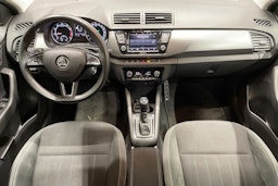 Harmaa Skoda FABIA 2019 kuva 9.