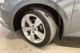 Harmaa Skoda FABIA 2019 kuva 13.