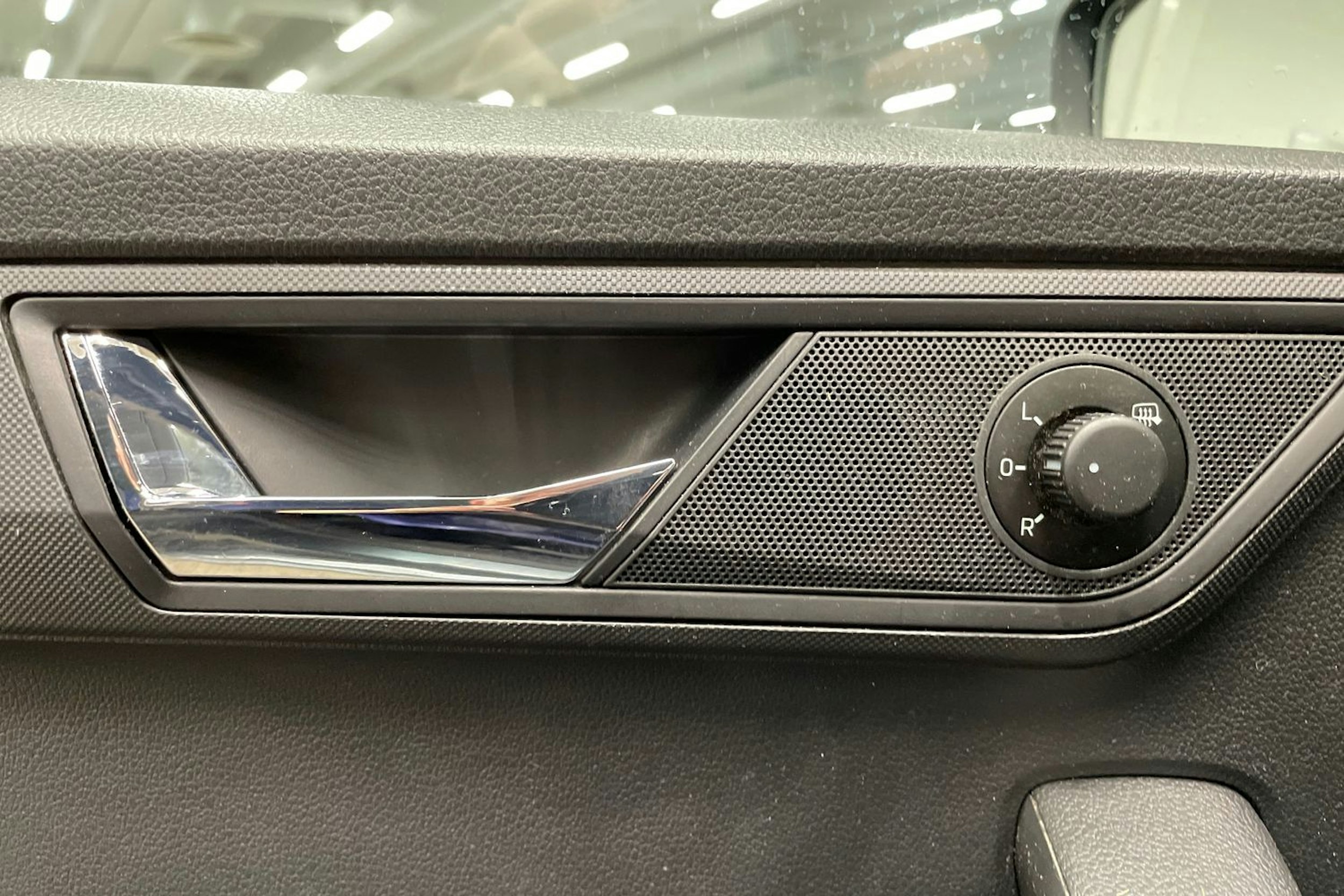 Harmaa Skoda FABIA 2019 kuva 23.
