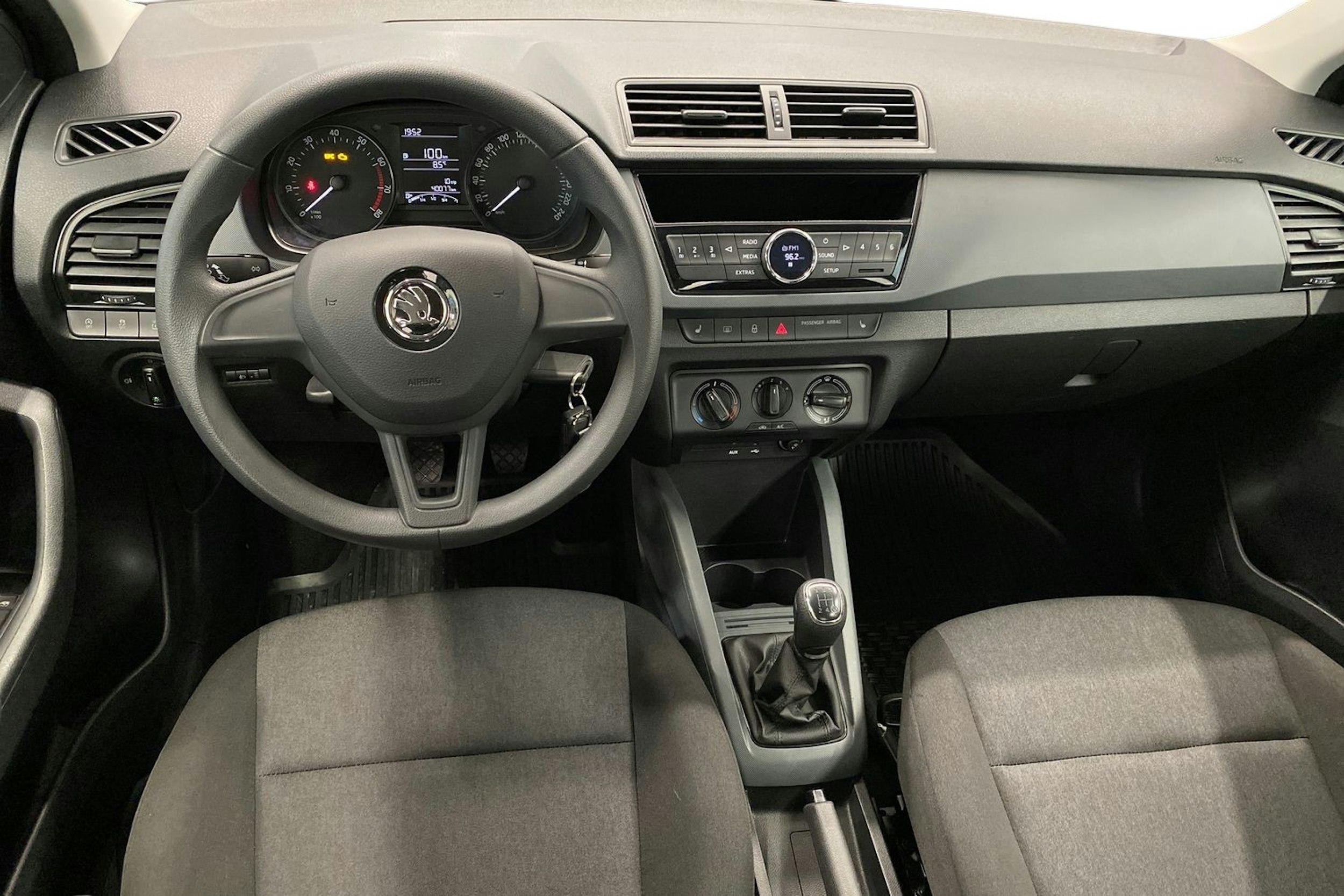 musta Skoda Fabia 2018 kuva 9.