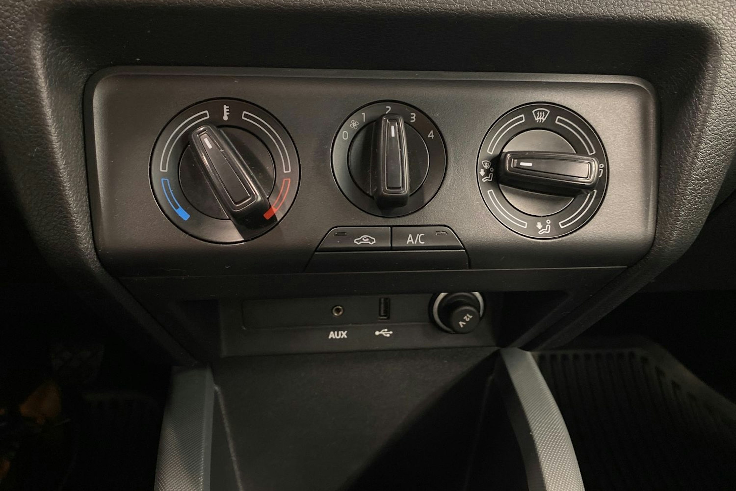 musta Skoda Fabia 2018 kuva 21.