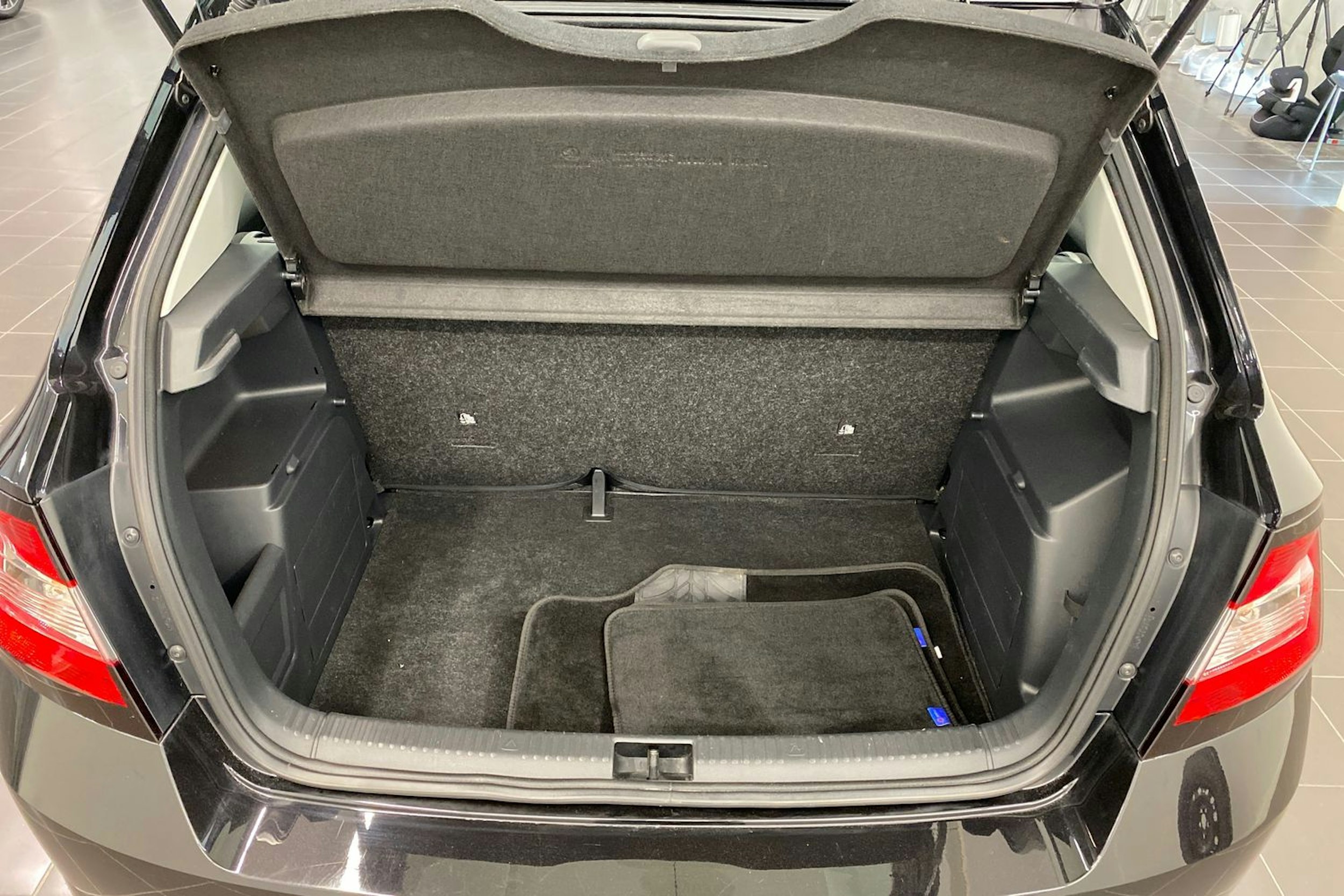 musta Skoda Fabia 2018 kuva 23.