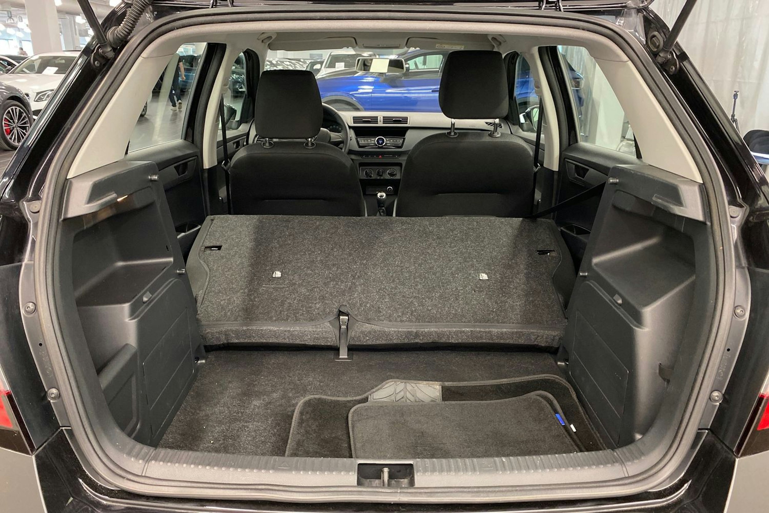 musta Skoda Fabia 2018 kuva 24.