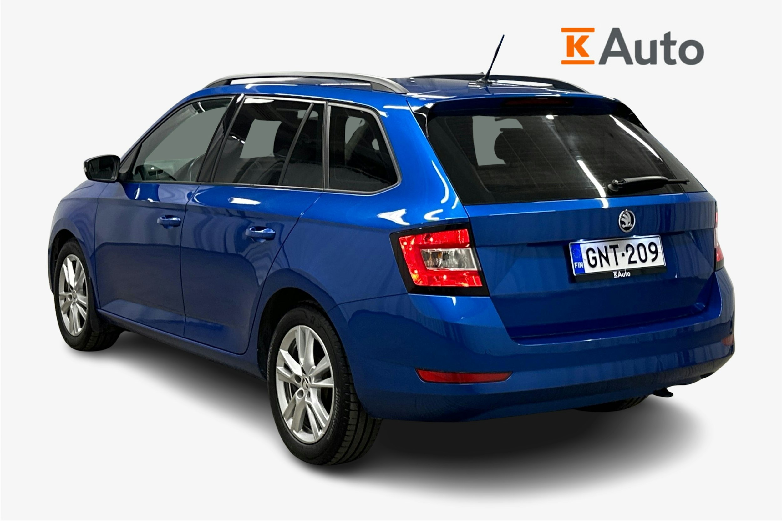 sininen Skoda Fabia 2020 kuva 2.