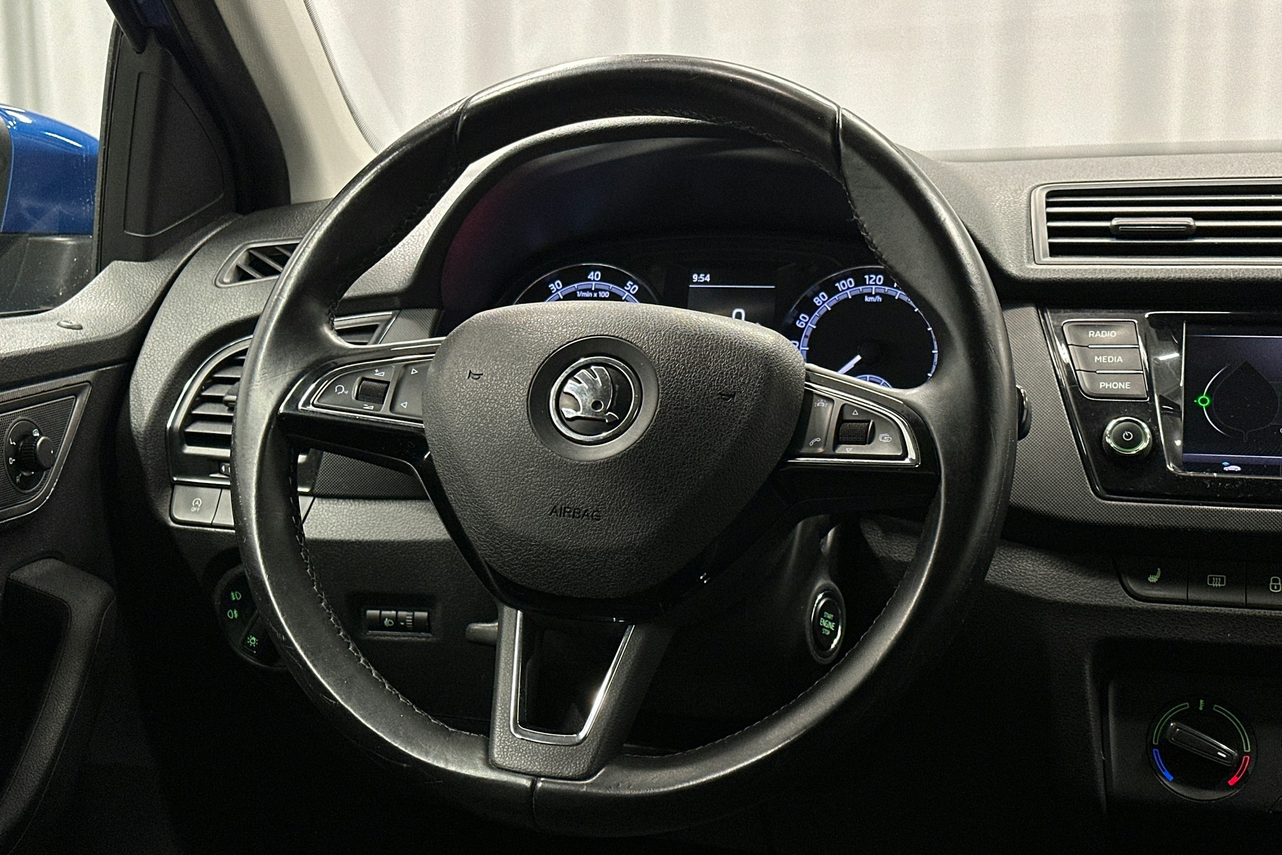sininen Skoda Fabia 2020 kuva 14.