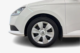 Valkoinen Skoda FABIA 2021 kuva 9.