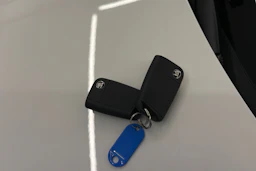 Valkoinen Skoda FABIA 2021 kuva 23.