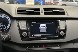 valkoinen Skoda Fabia 2021 kuva 16.