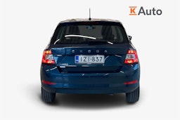sininen Skoda Fabia 2021 kuva 3.