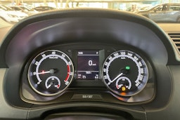 sininen Skoda Fabia 2021 kuva 14.