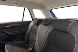 sininen Skoda Fabia 2021 kuva 8.