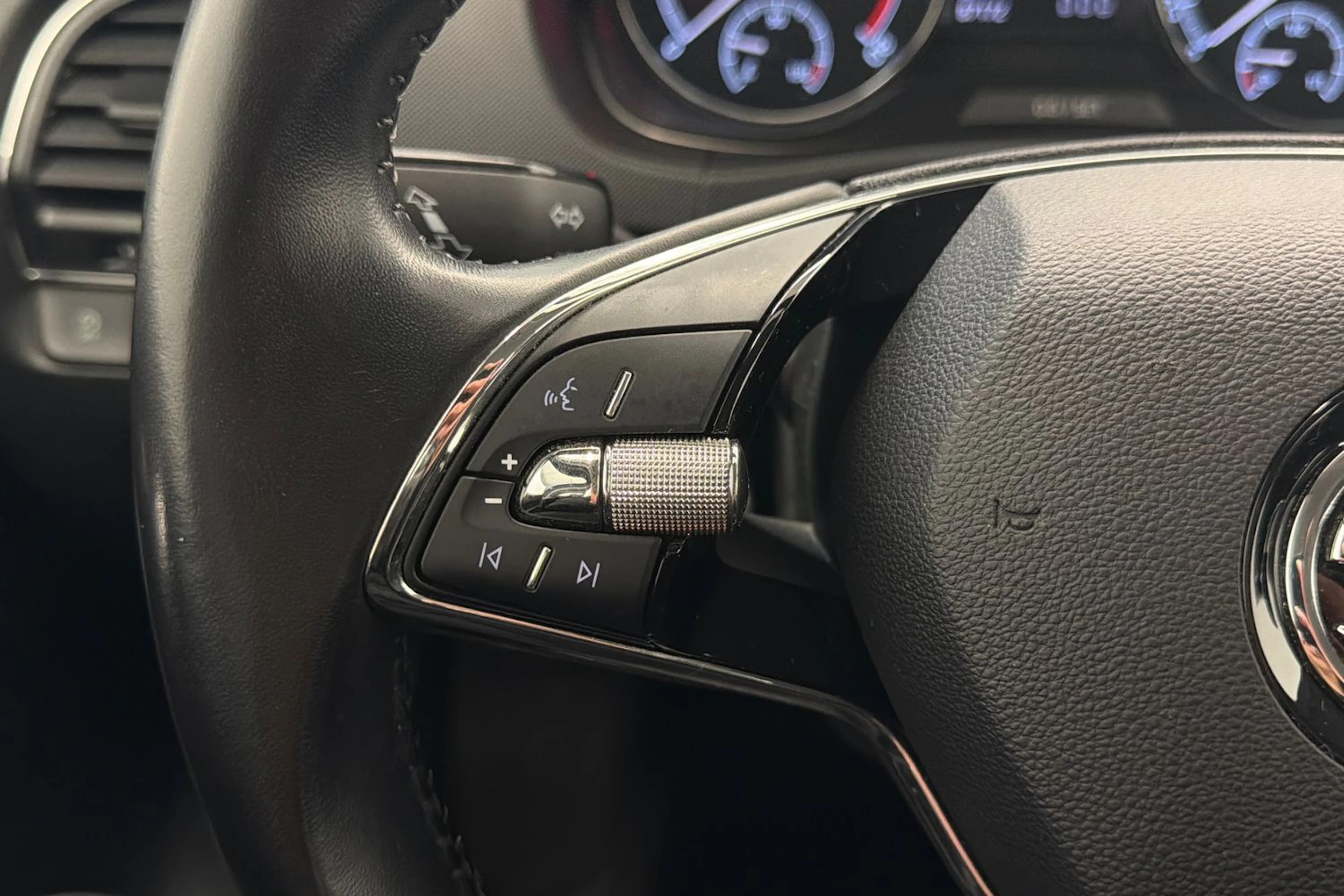 sininen Skoda Fabia 2021 kuva 17.